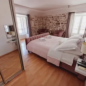Private In Diocletians Palace Appartement Split